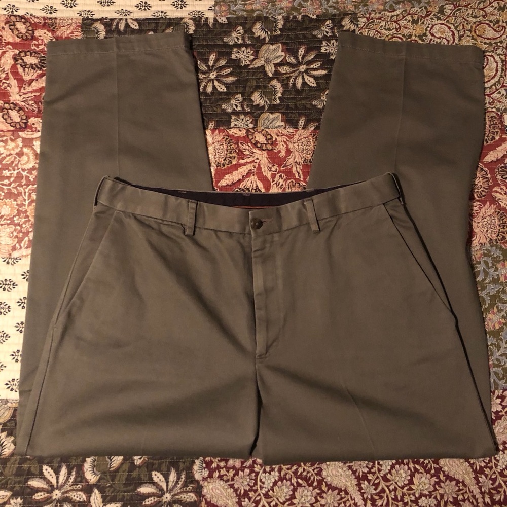 🍁 Haggar Men’s Khakis 🍁